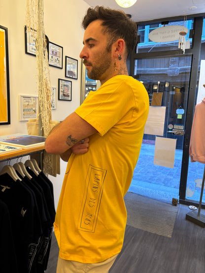 Tee-shirt ciré jaune